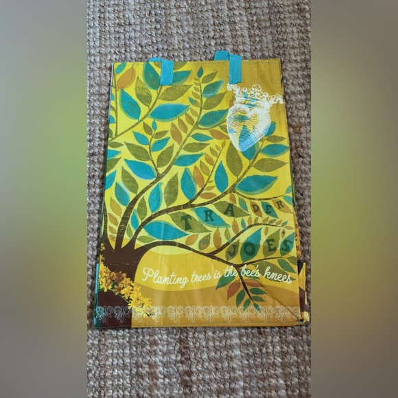 Trader Joe’s Nebraska Tote - Picture 4 of 4